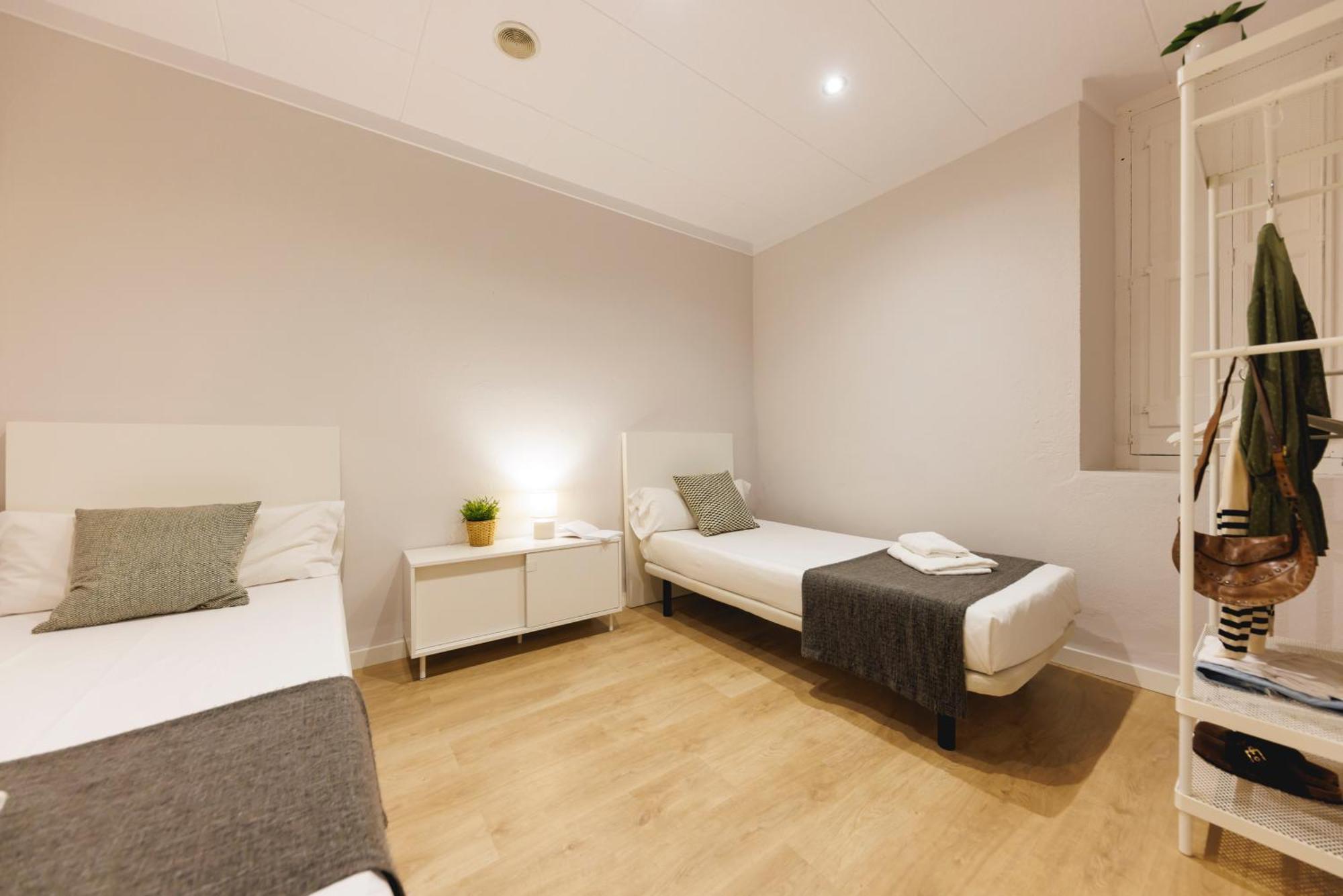 Bravissimo Apartaments Mora 4 Gérone Extérieur photo