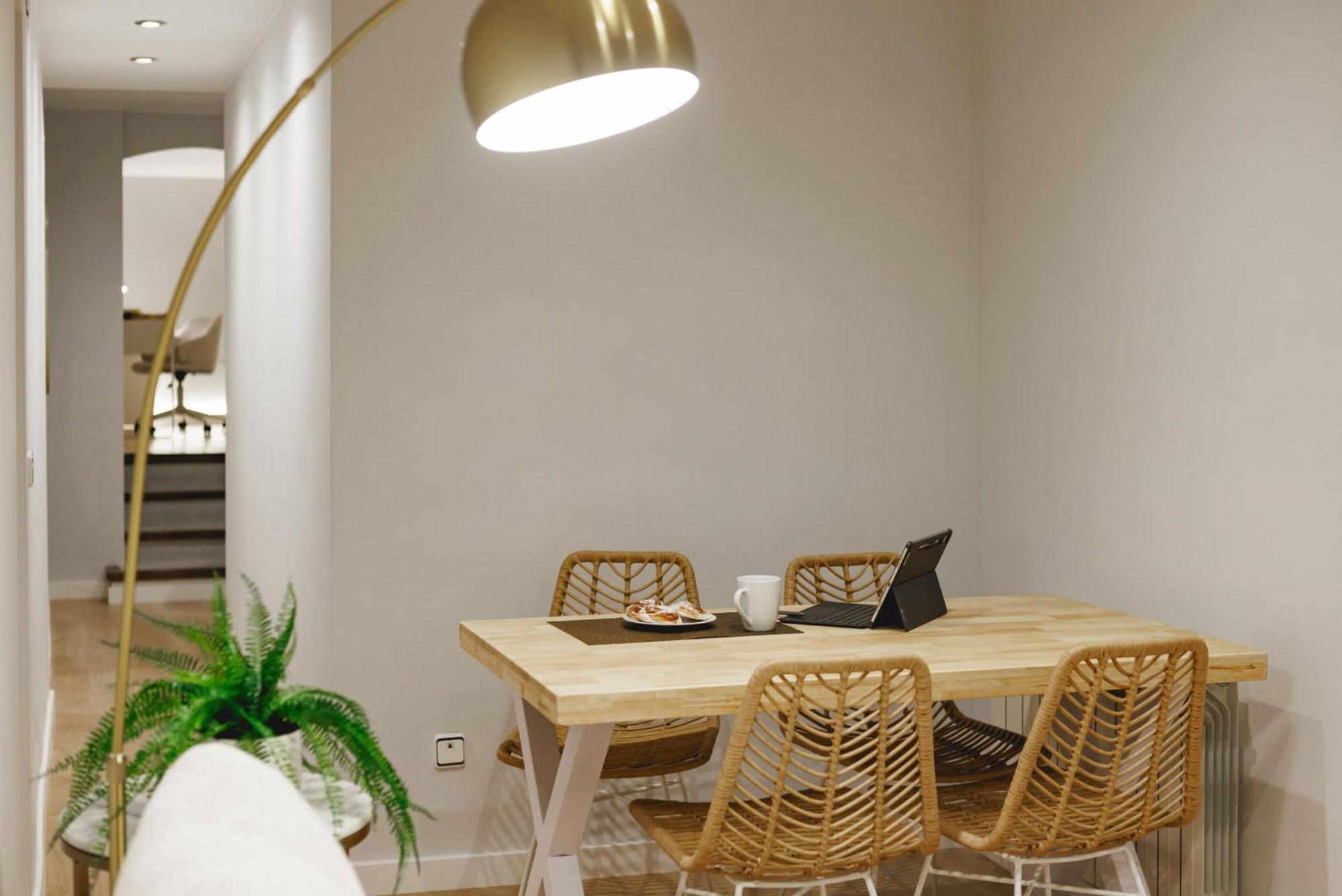 Bravissimo Apartaments Mora 4 Gérone Extérieur photo