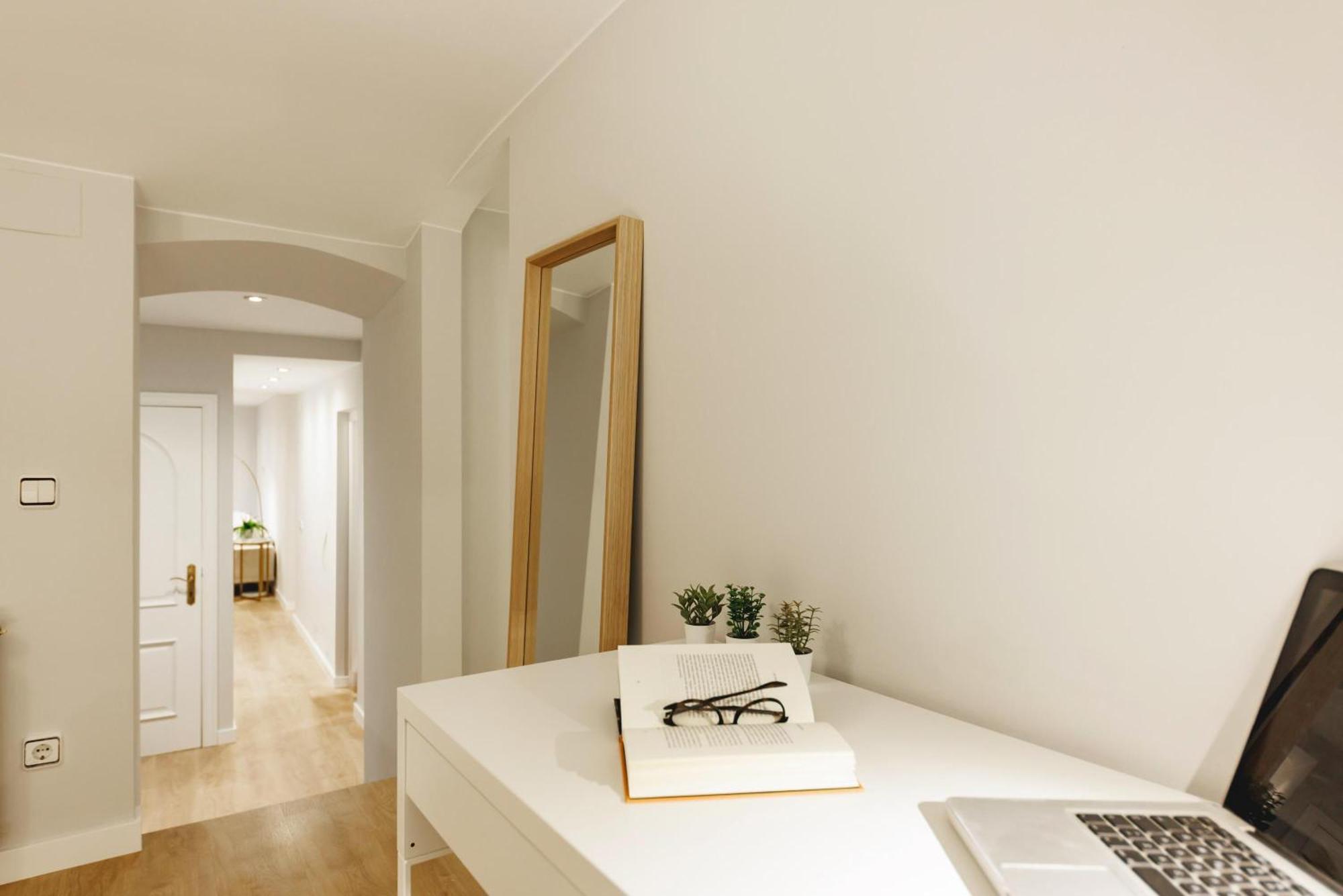 Bravissimo Apartaments Mora 4 Gérone Extérieur photo